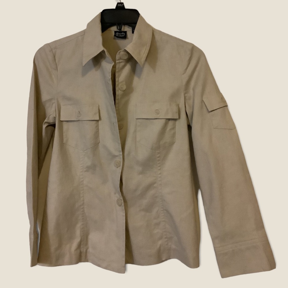 Alexandra Bartlett Khaki Jacket 2 chest pockets with arm pocket